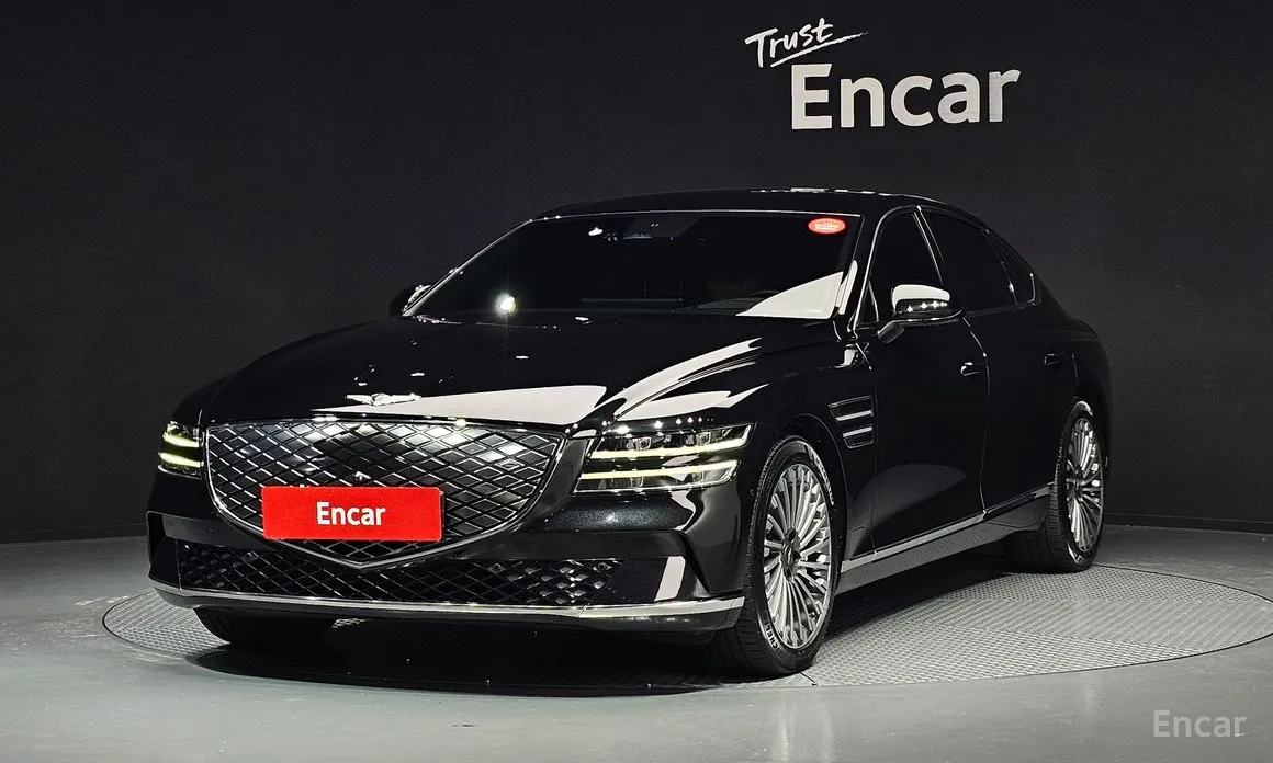 Фото 1 - Genesis G80