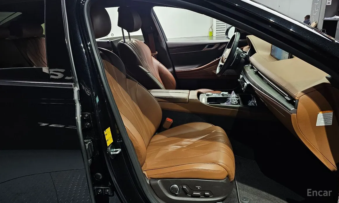 Фото 10 - Genesis G80