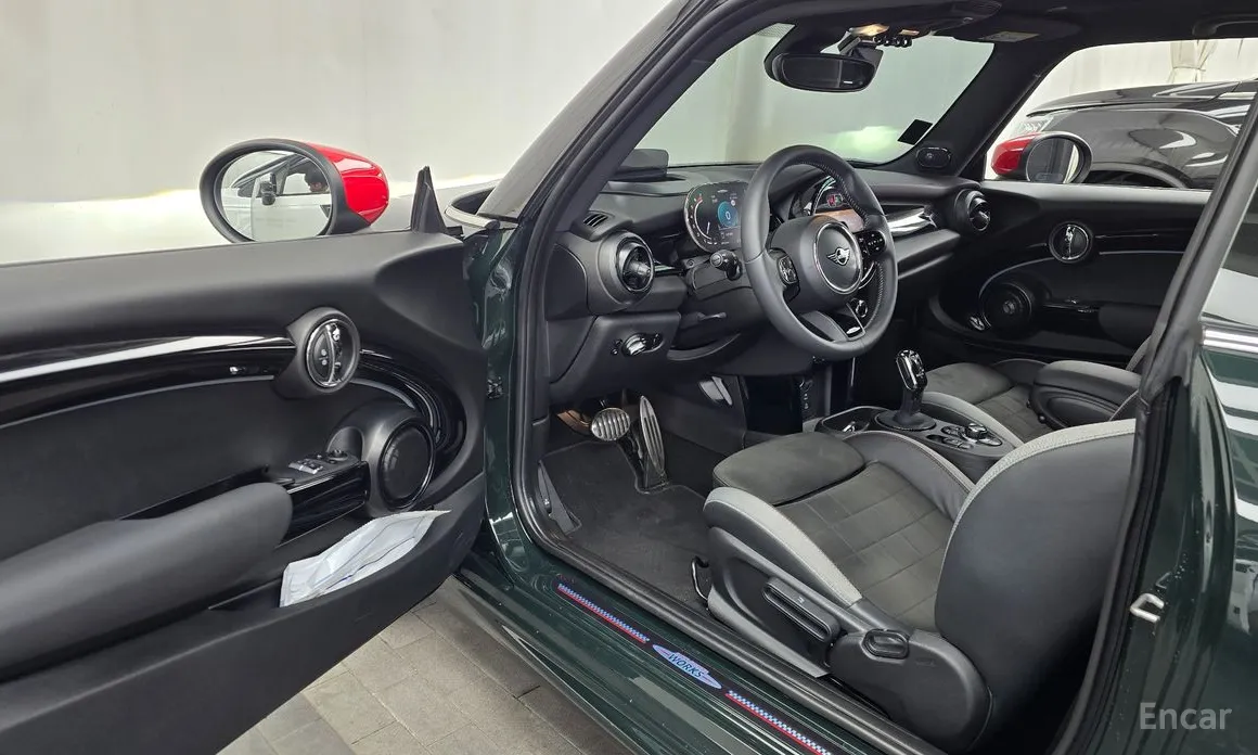 Фото 10 - Mini Cooper