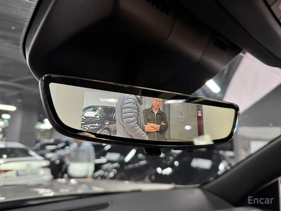 Фото 13 - Cadillac Escalade