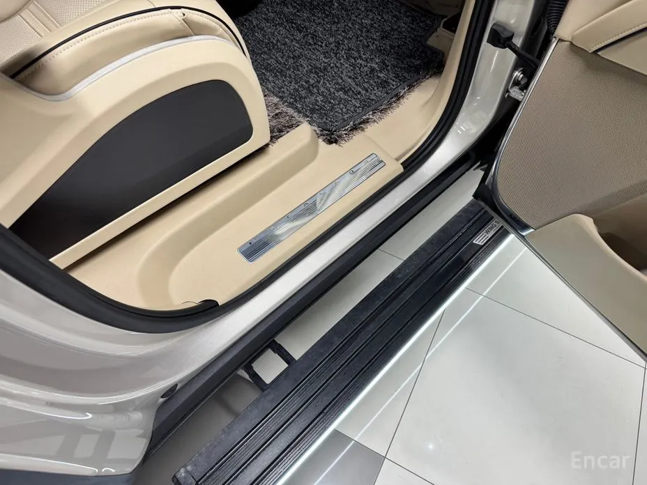 Фото 19 - Cadillac Escalade