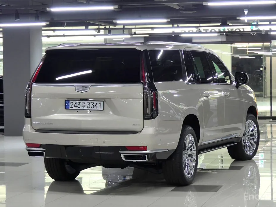 Фото 3 - Cadillac Escalade