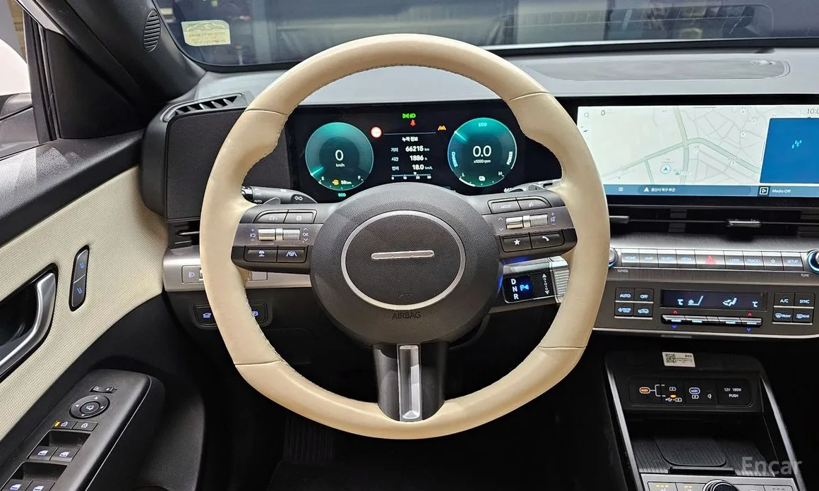 Фото 13 - Hyundai Kona