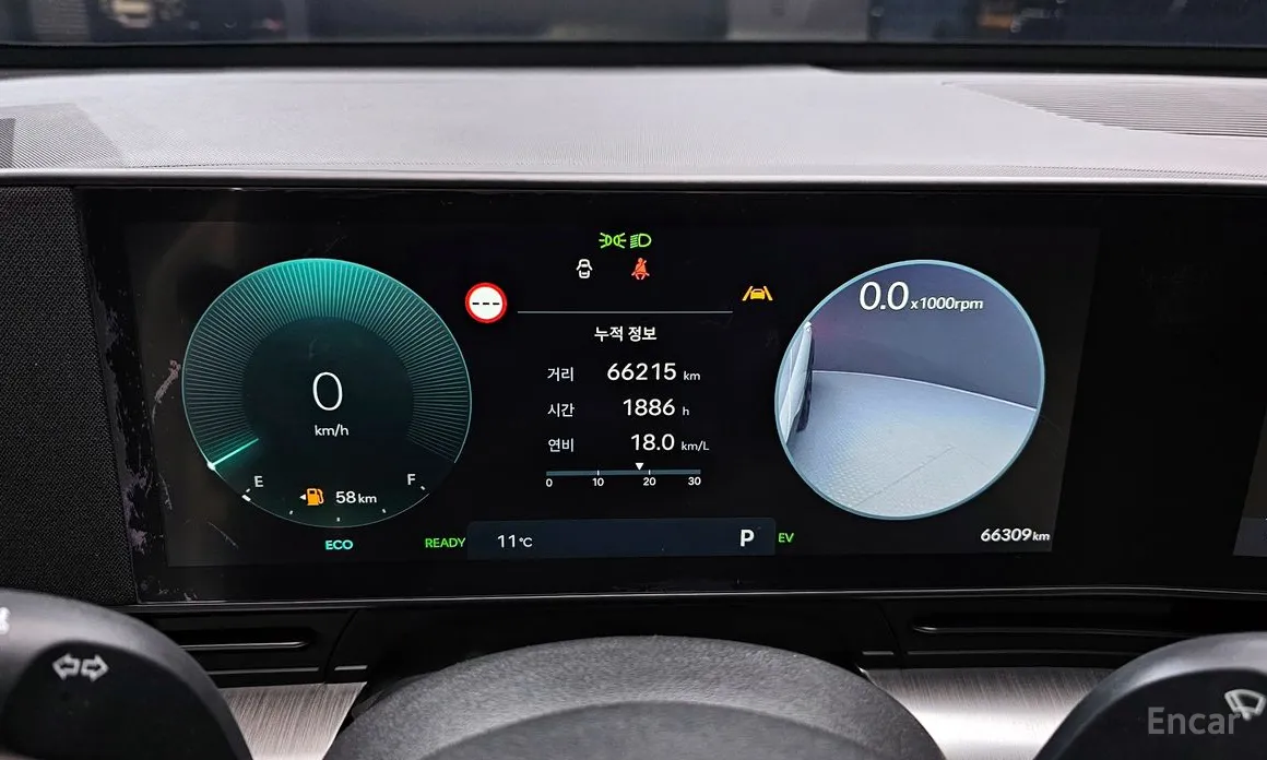 Фото 8 - Hyundai Kona