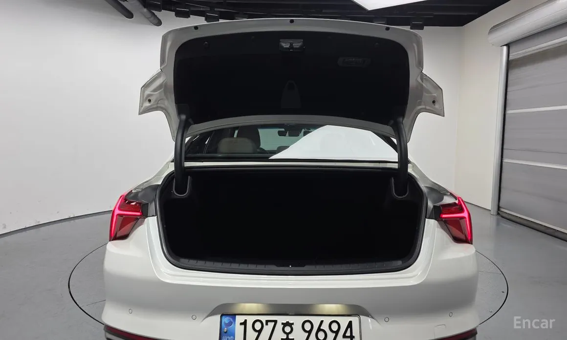 Фото 20 - Kia K8