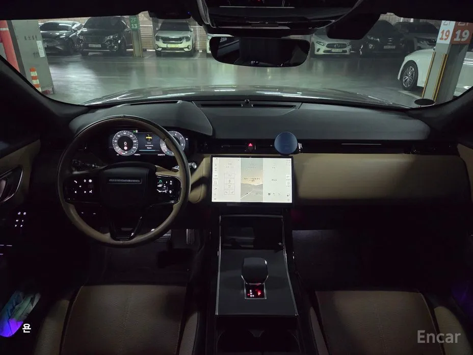 Фото 6 - Land Rover Range Rover Velar