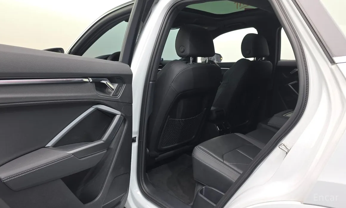 Фото 18 - Audi Q3