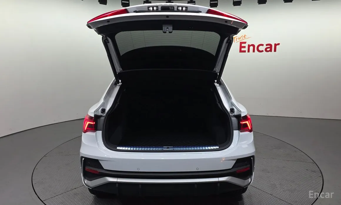 Фото 20 - Audi Q3