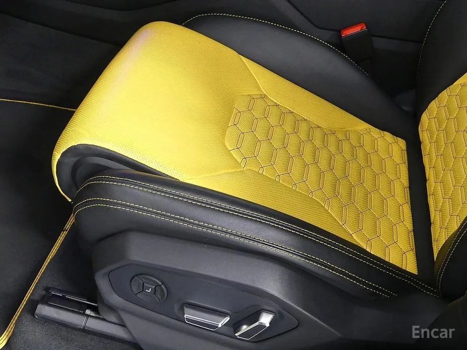 Фото 11 - Lamborghini Urus