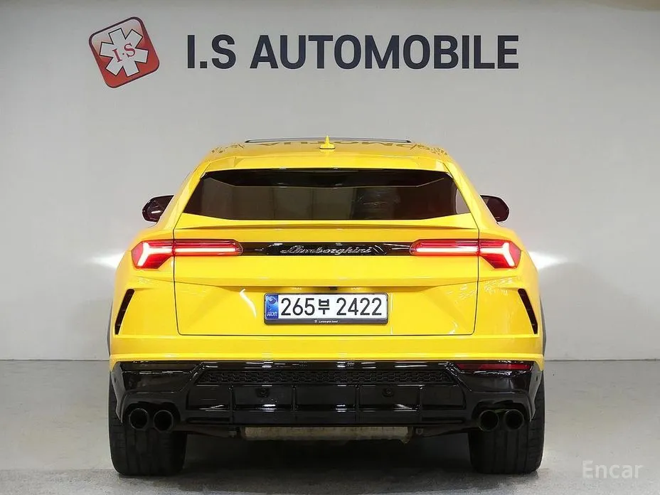 Фото 3 - Lamborghini Urus