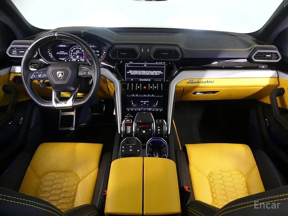 Фото 4 - Lamborghini Urus
