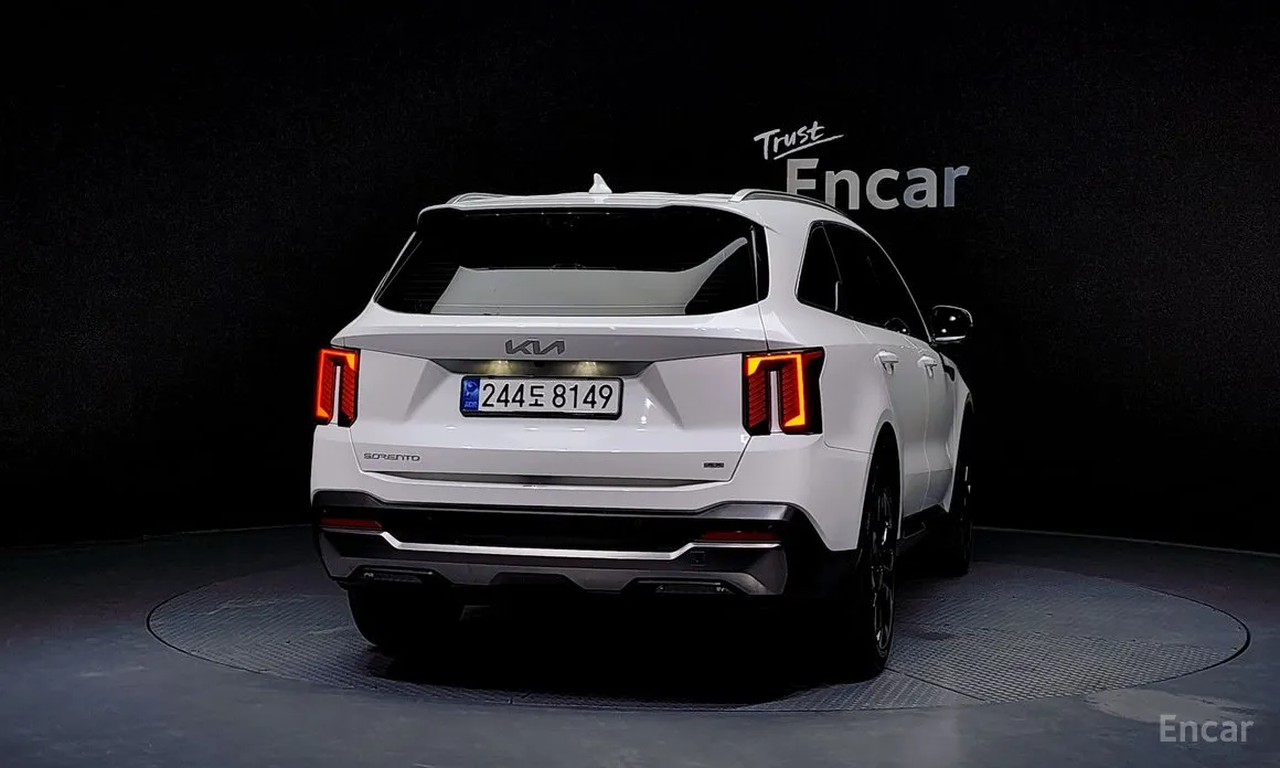 Фото 4 - Kia Sorento