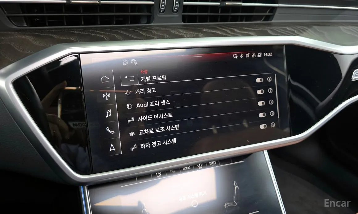 Фото 16 - Audi A6