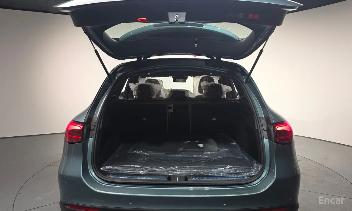 Фото 20 - Mercedes-Benz GLC-Class