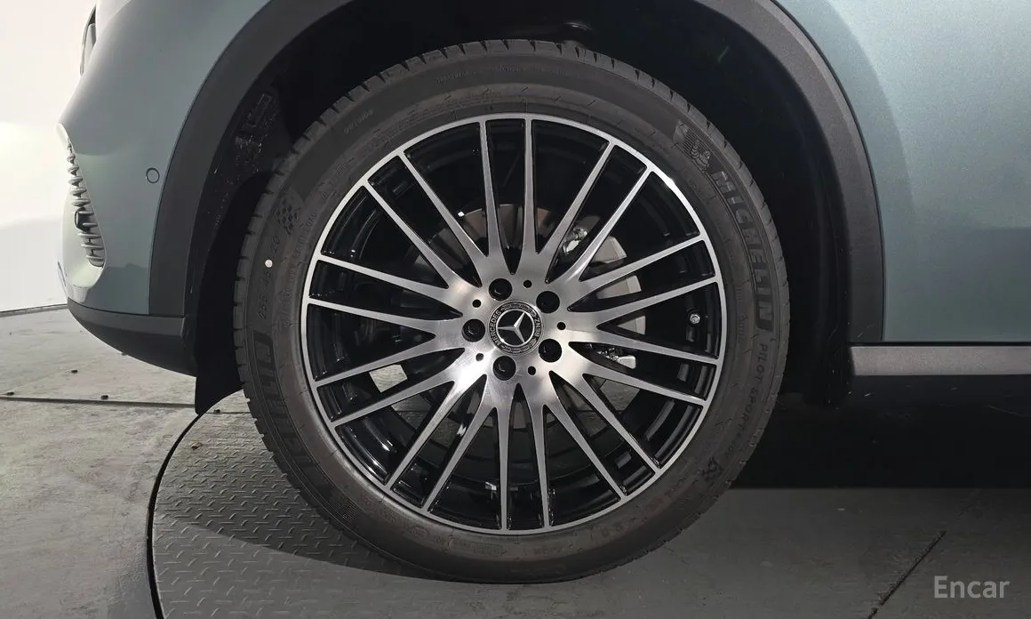 Фото 5 - Mercedes-Benz GLC-Class