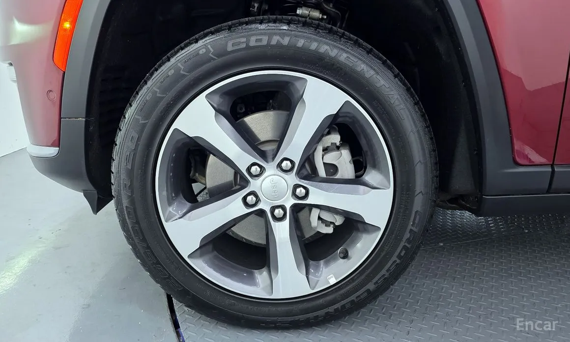 Фото 5 - Jeep Cherokee