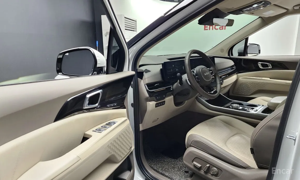 Фото 10 - Kia Carnival