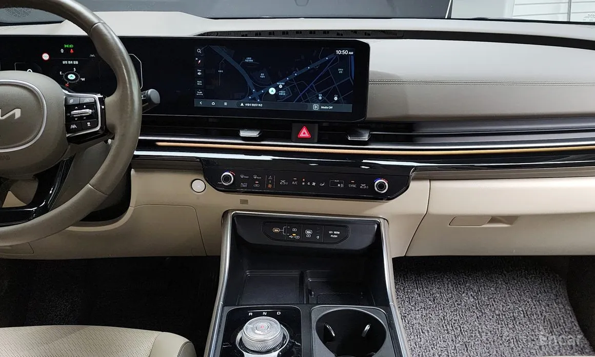 Фото 14 - Kia Carnival