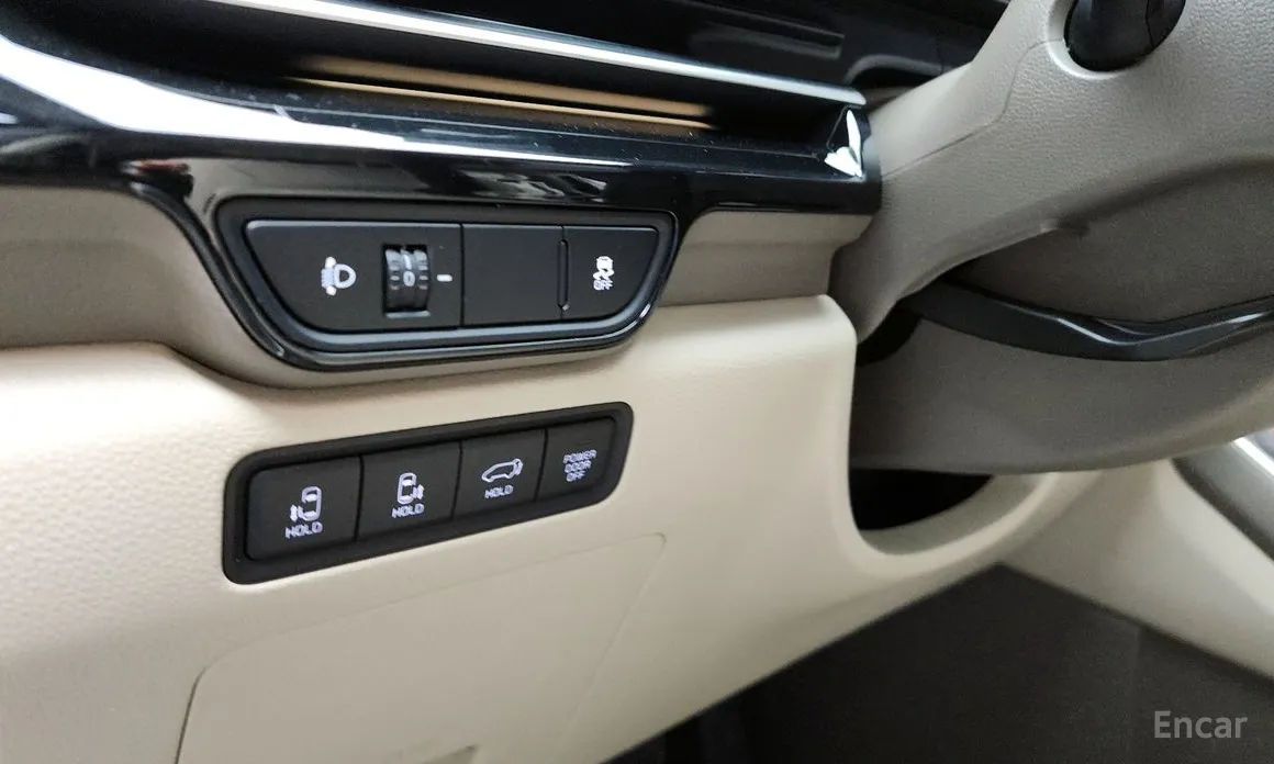 Фото 16 - Kia Carnival