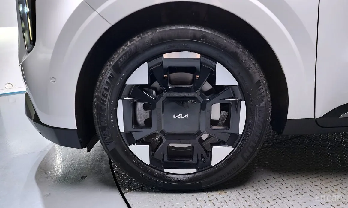 Фото 5 - Kia Carnival