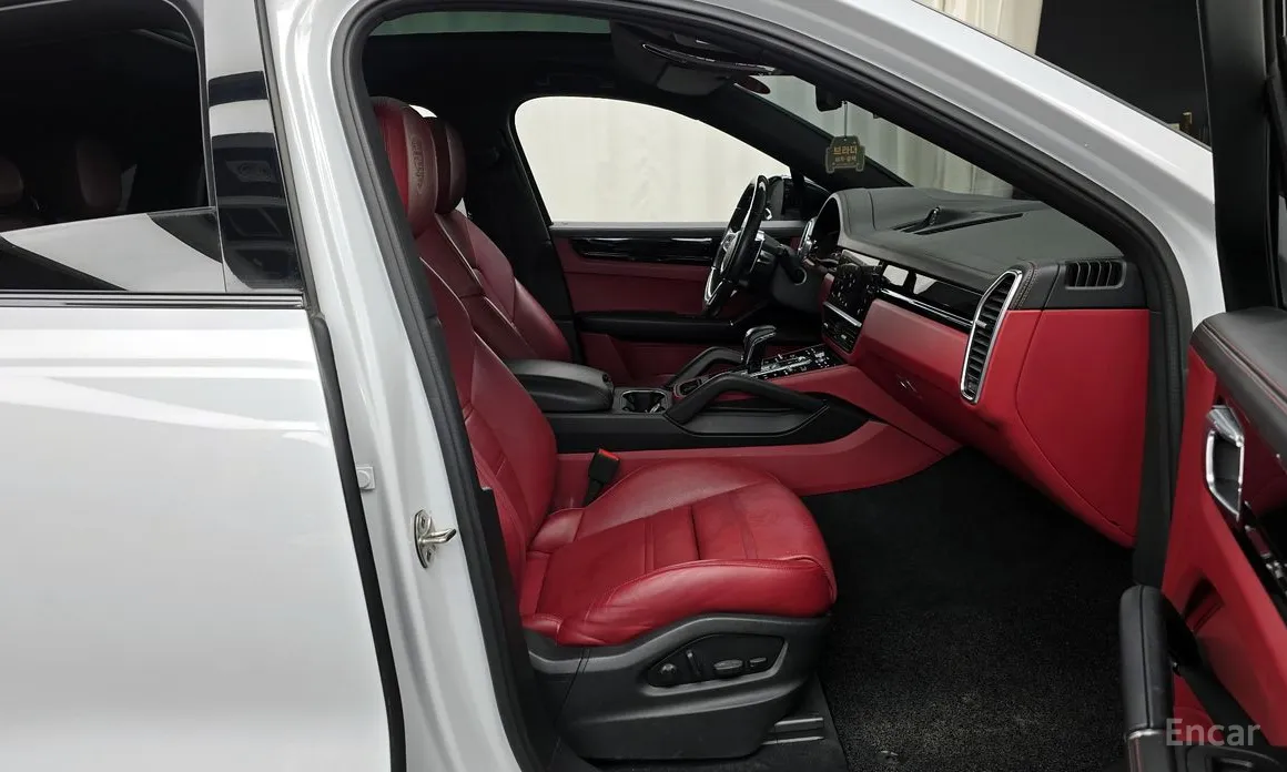 Фото 11 - Porsche Cayenne