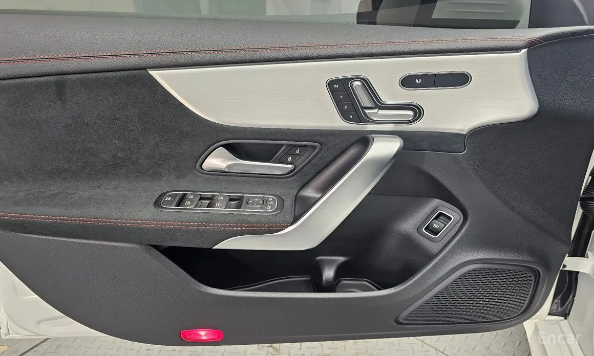 Фото 15 - Mercedes-Benz CLA-Class