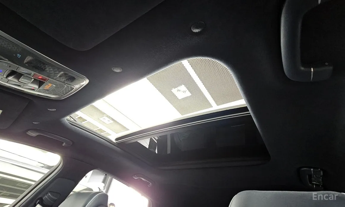 Фото 18 - Genesis GV80