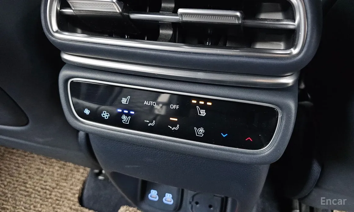 Фото 19 - Genesis GV80