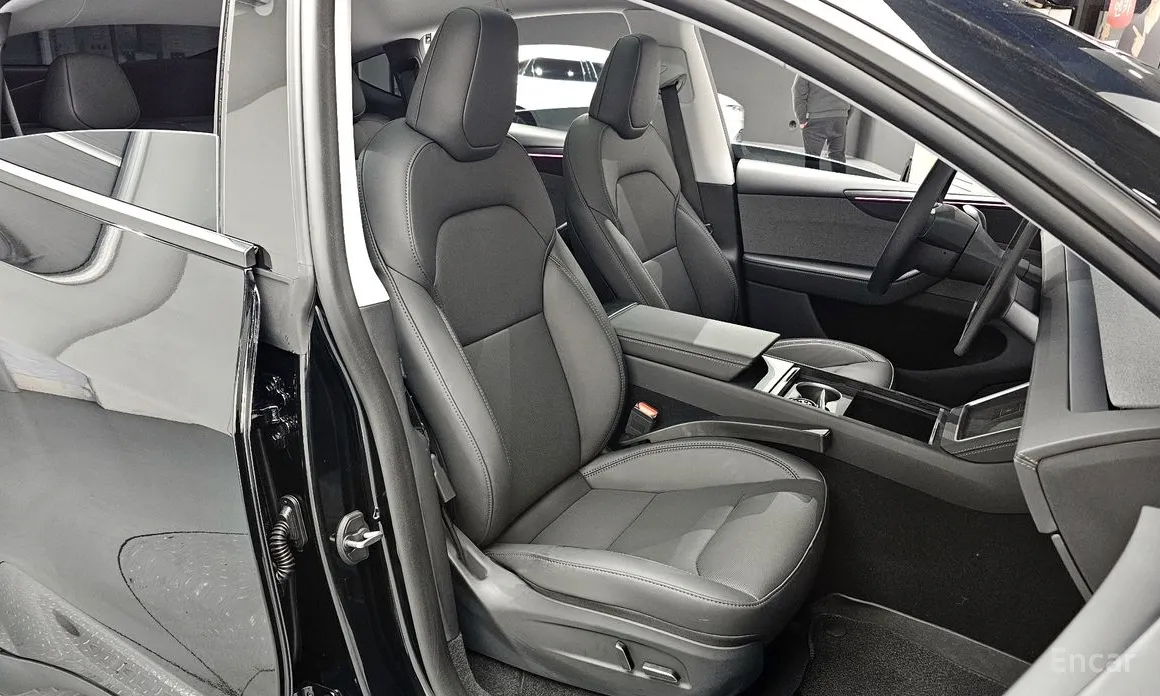 Фото 12 - Tesla Model Y