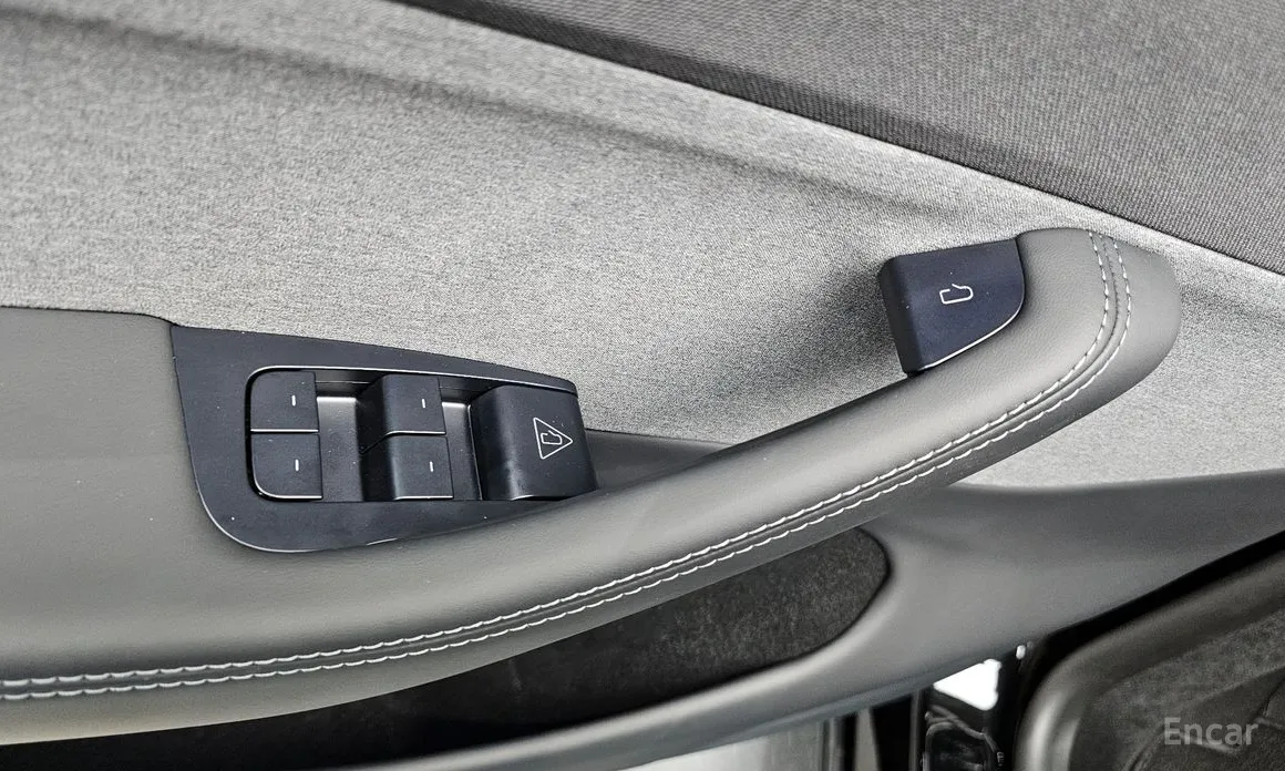 Фото 14 - Tesla Model Y