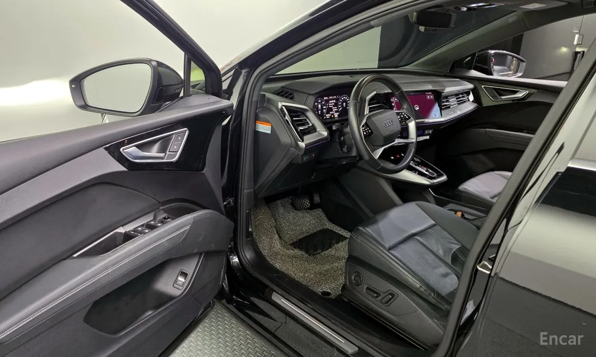 Фото 10 - Audi Q4 e-tron
