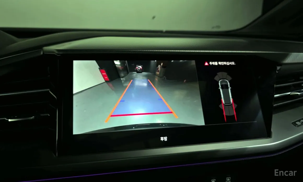 Фото 15 - Audi Q4 e-tron