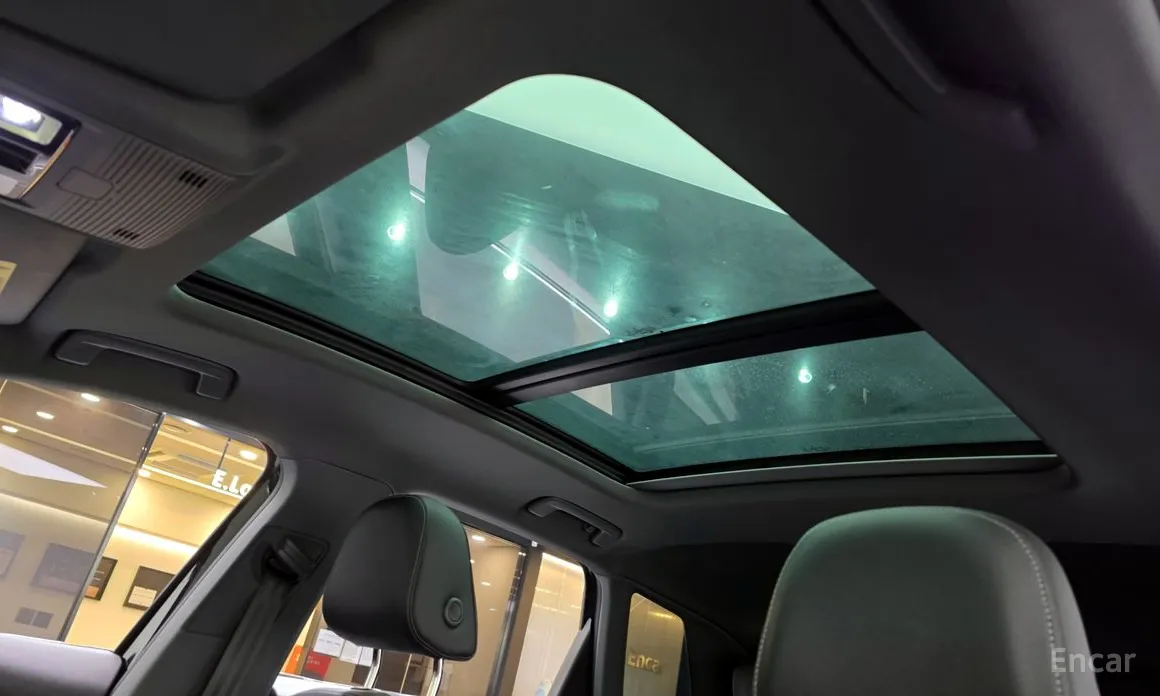 Фото 18 - Audi Q4 e-tron