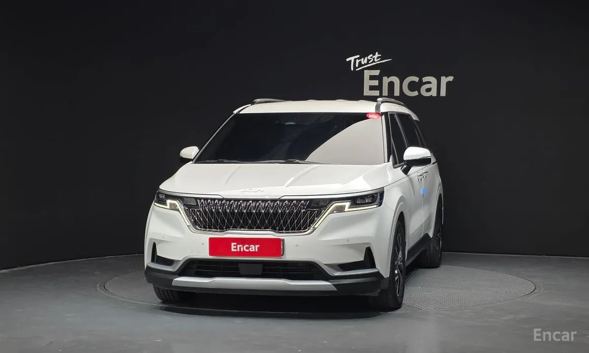 Фото 3 - Kia Carnival