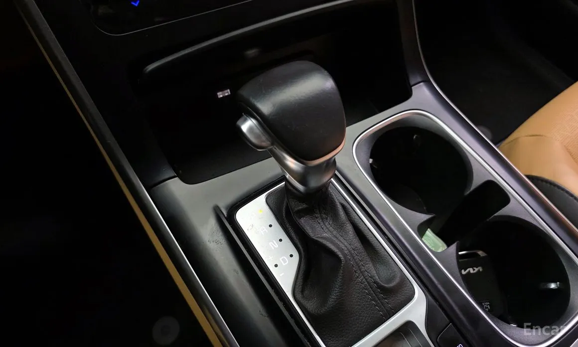 Фото 9 - Kia Carnival