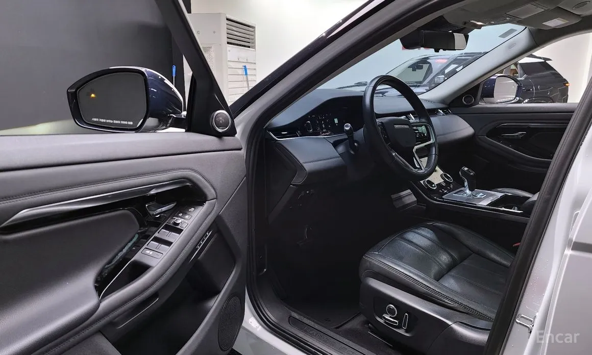 Фото 10 - Land Rover Range Rover Evoque