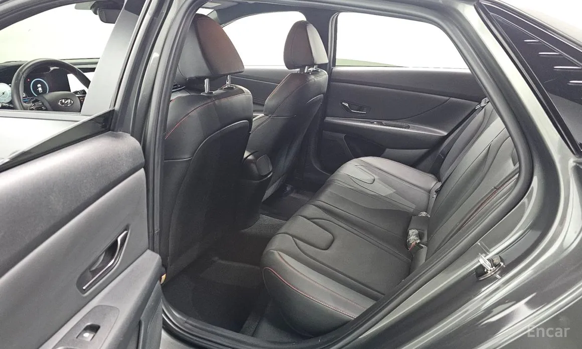 Фото 12 - Hyundai Avante