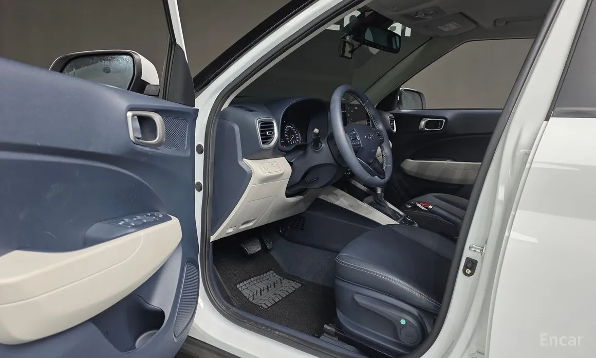 Фото 11 - Hyundai Venue