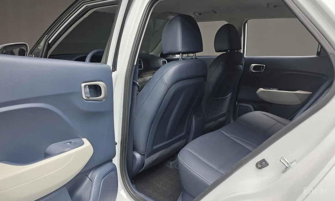 Фото 18 - Hyundai Venue