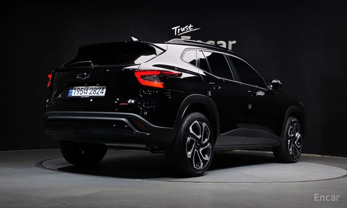 Фото 2 - Chevrolet Trax