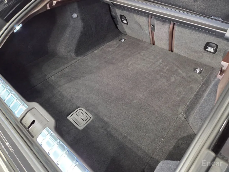 Фото 12 - Porsche Panamera