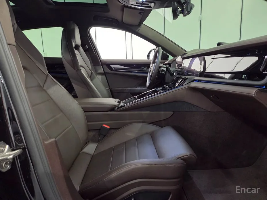 Фото 7 - Porsche Panamera