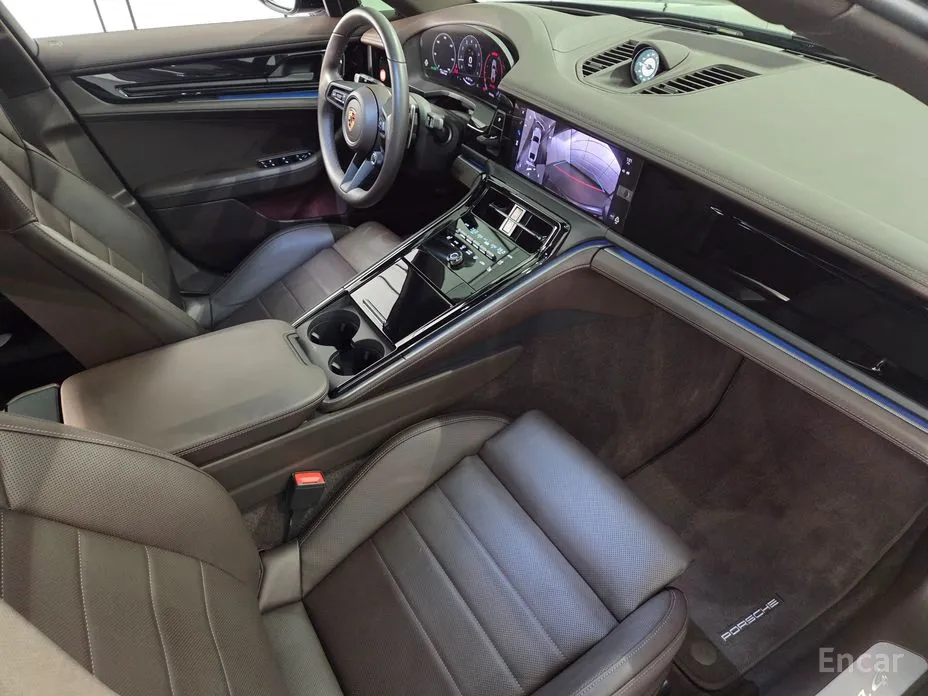 Фото 9 - Porsche Panamera
