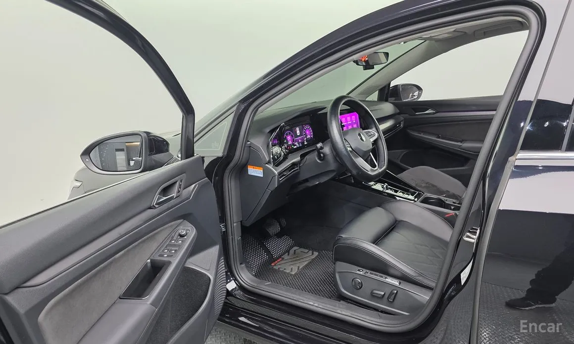 Фото 14 - Volkswagen Golf