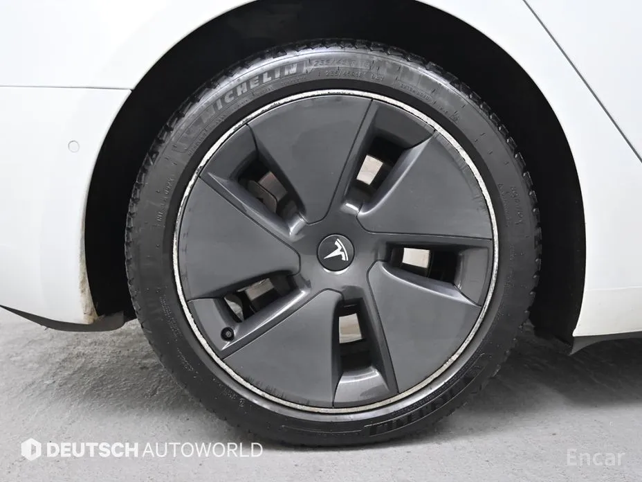 Фото 5 - Tesla Model 3