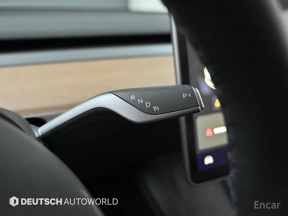 Фото 9 - Tesla Model 3