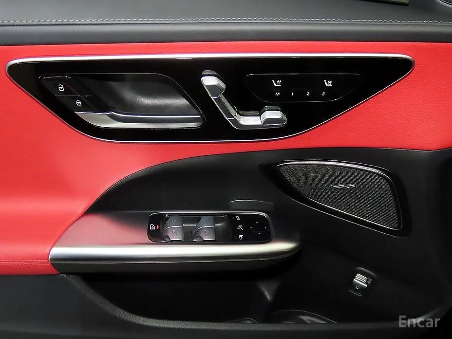 Фото 13 - Mercedes-Benz C-Class