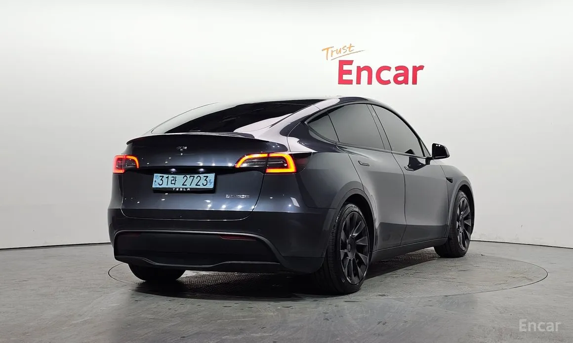 Фото 2 - Tesla Model Y