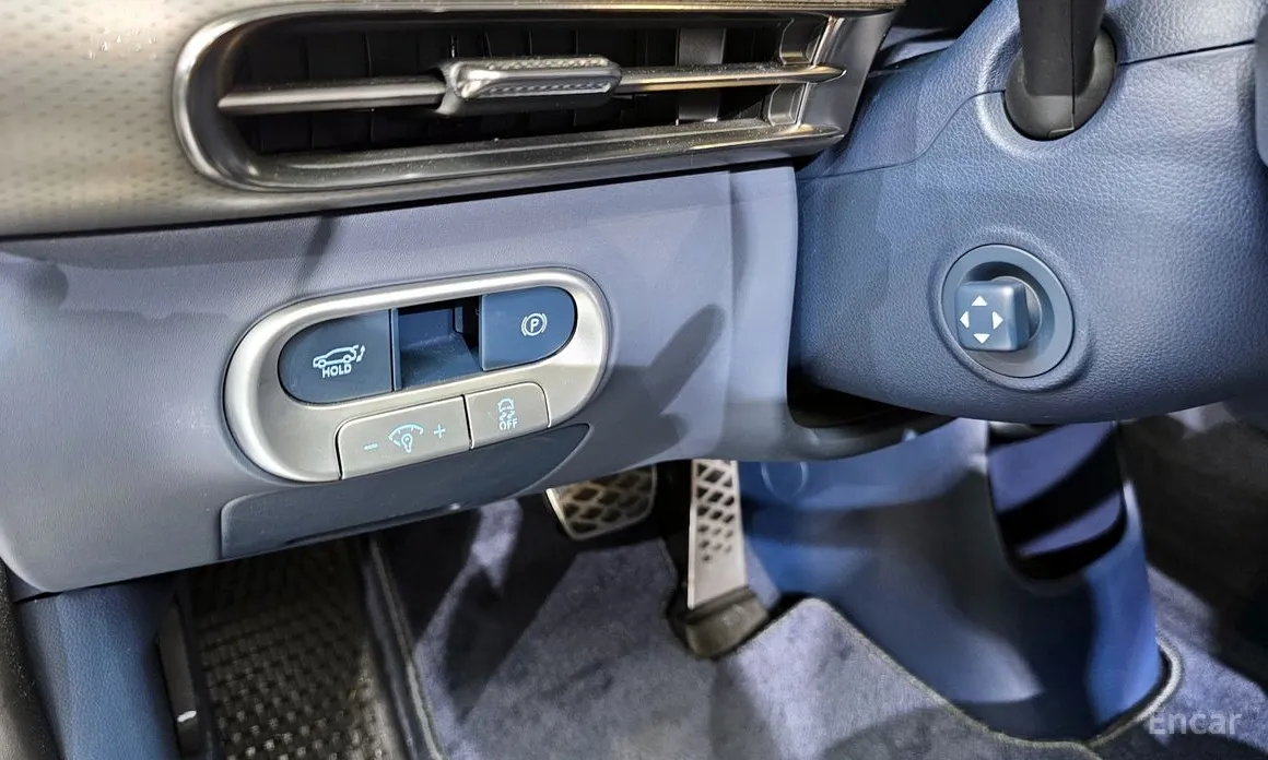 Фото 15 - Genesis GV60