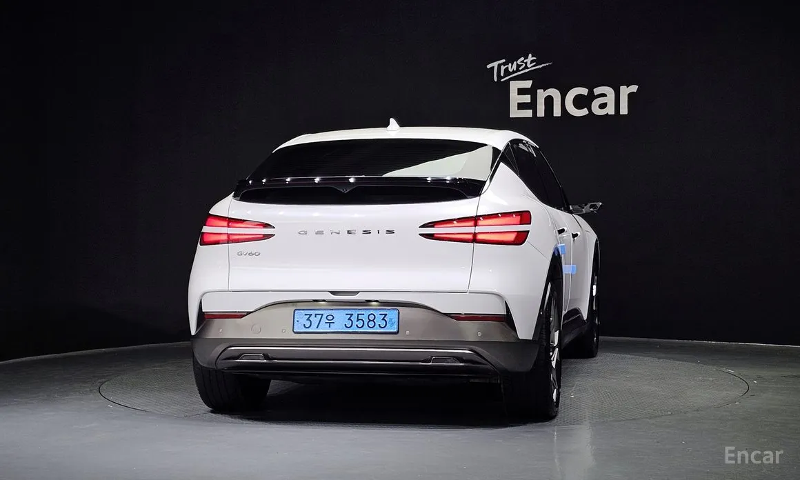 Фото 4 - Genesis GV60